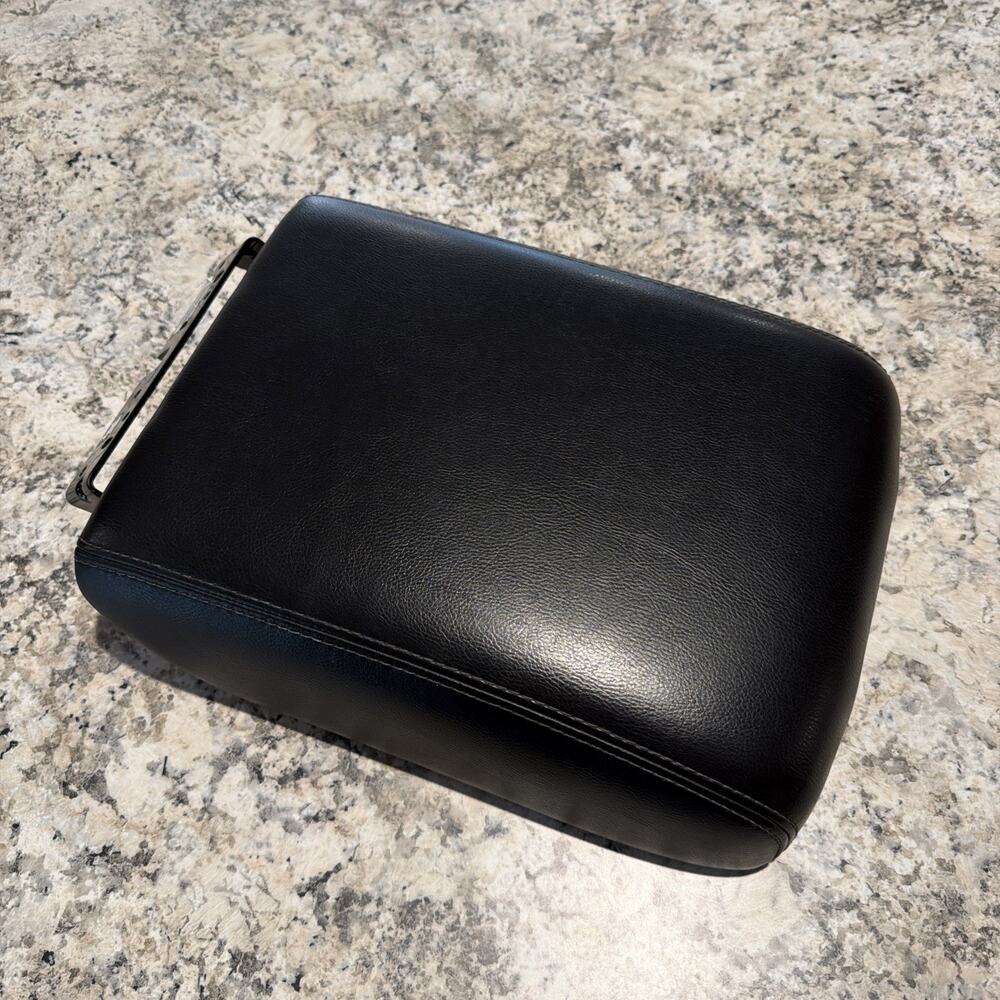 13 - 19 Pathfinder JX35 QX60 Center Console Storage Lid Armrest Black Leather